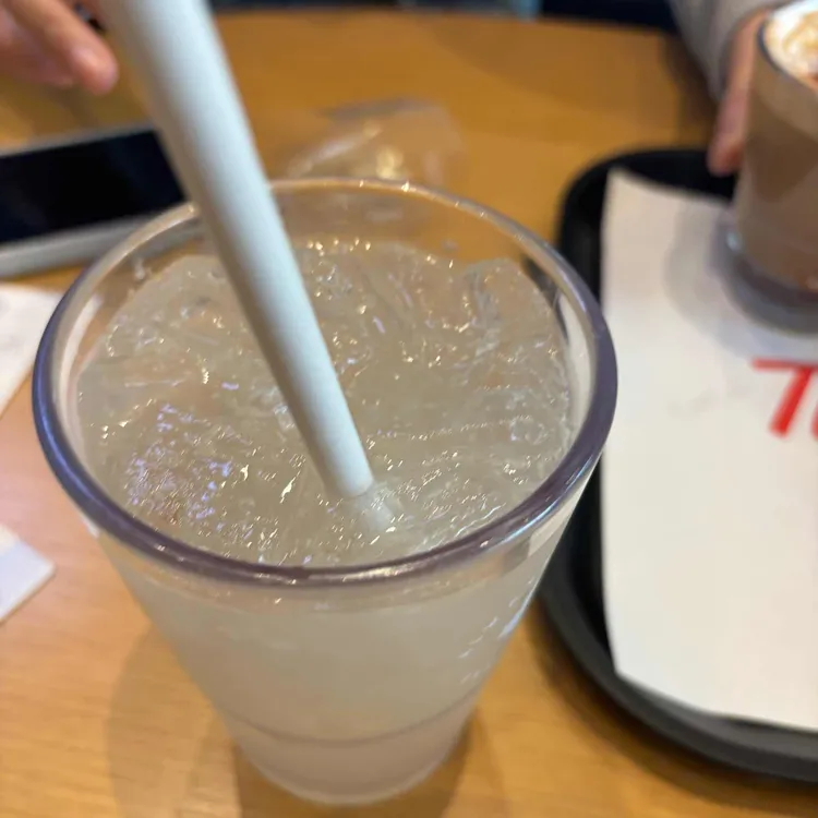 팀홀튼 대표 사진