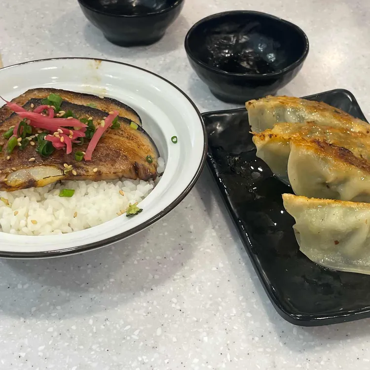 지로우라멘 대표 사진