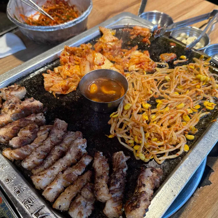 칼맞은삼겹살 대표 사진
