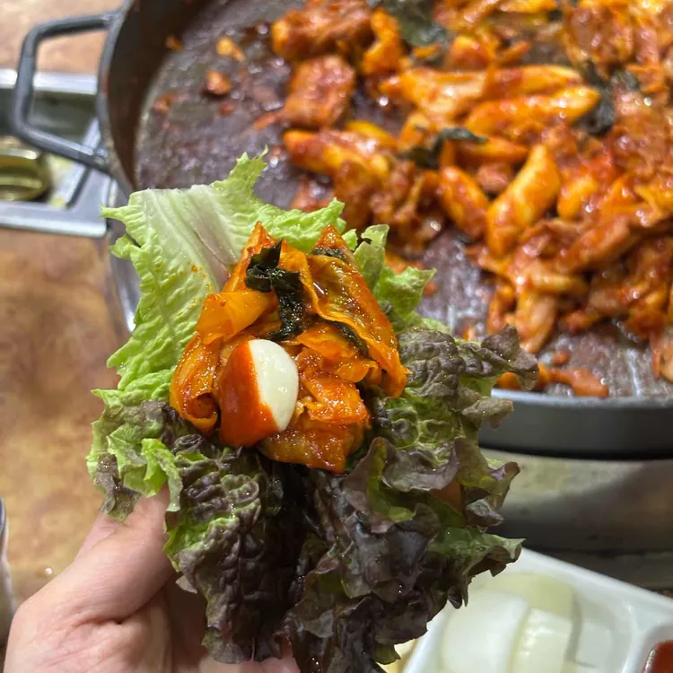 정통 춘천 닭갈비 대표 사진