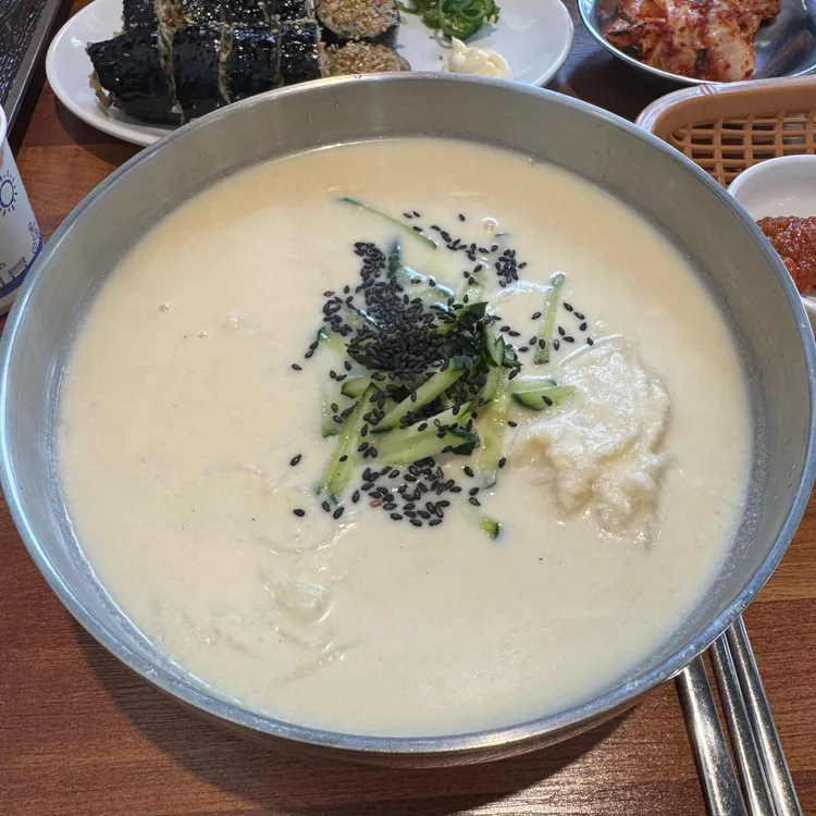 공주얼큰이칼국수 대표 사진