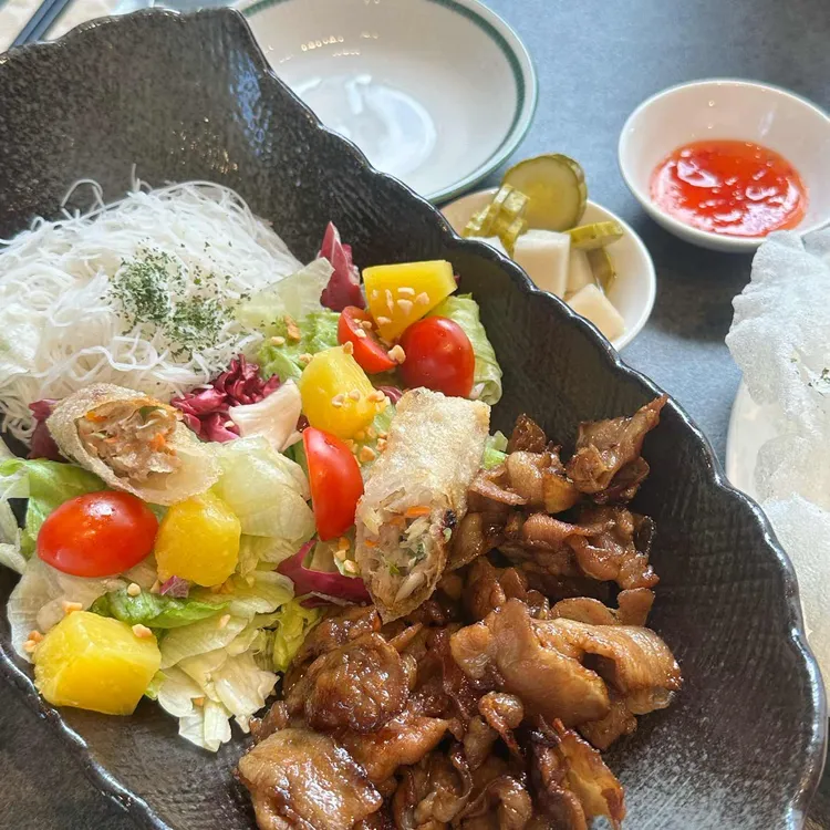 촘촘 대표 사진