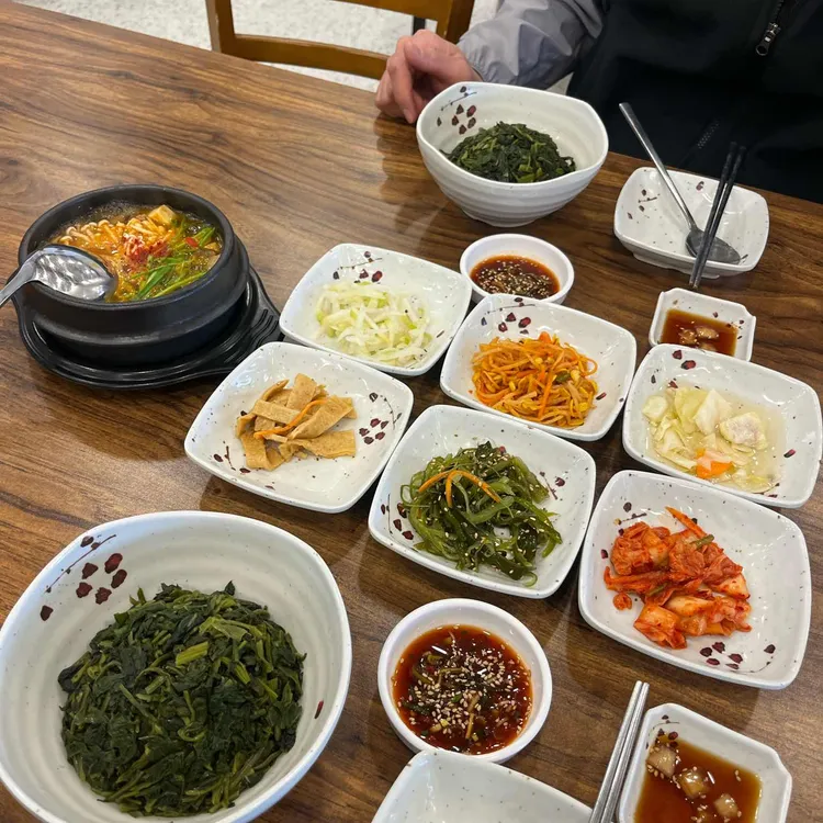 자연애 대표 사진