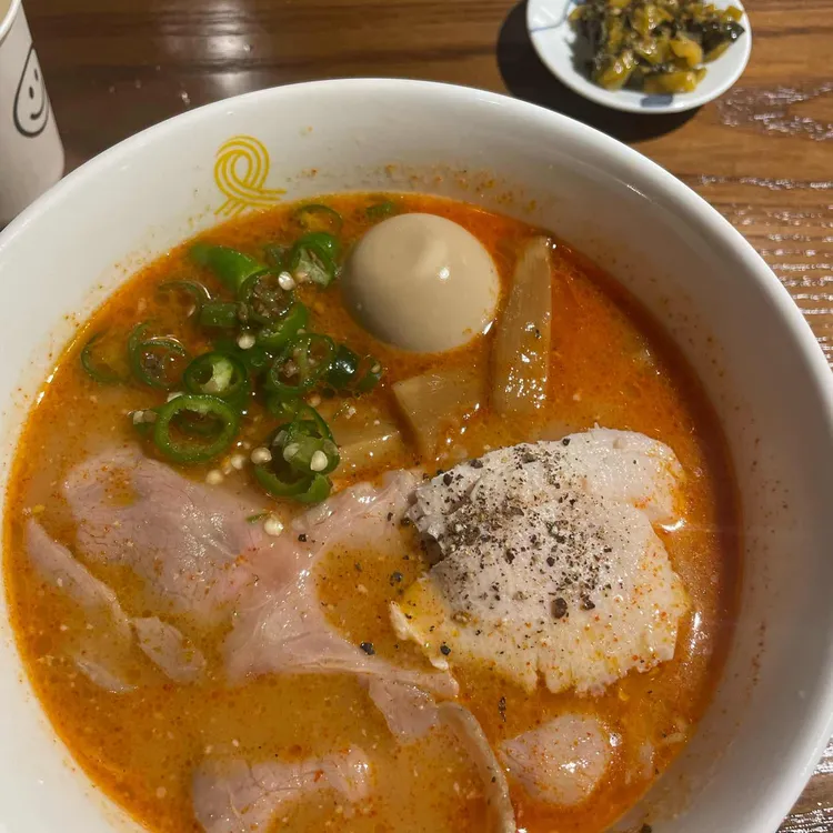 멘지 대표 사진