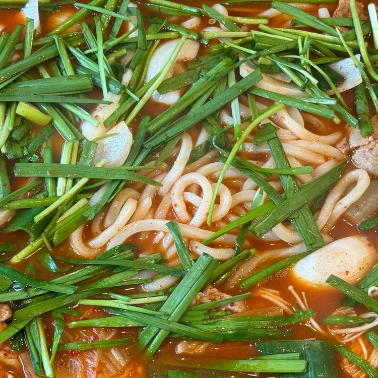 현정이네 철판두루치기 대표 사진