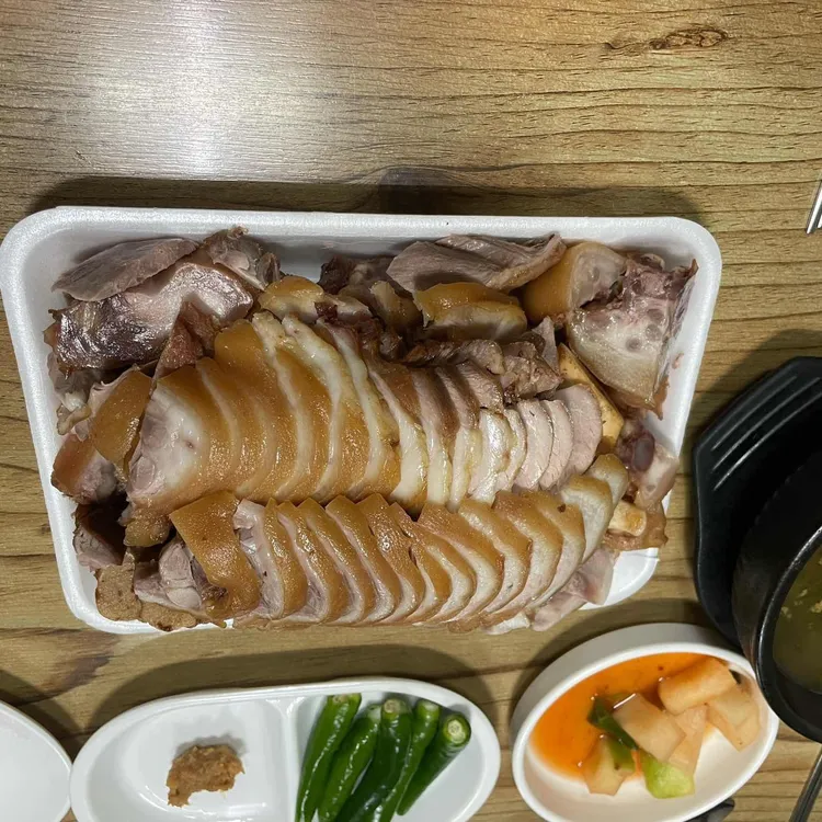 부광족발 대표 사진