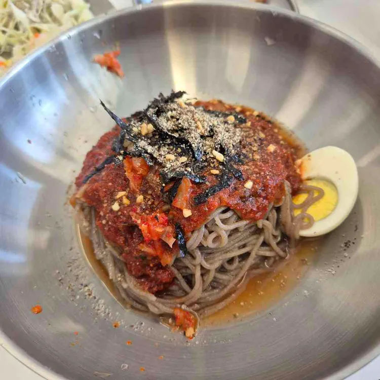 모퉁이돌 막국수 사진 1