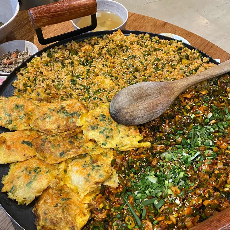 바다앞꼬막집 대표 사진