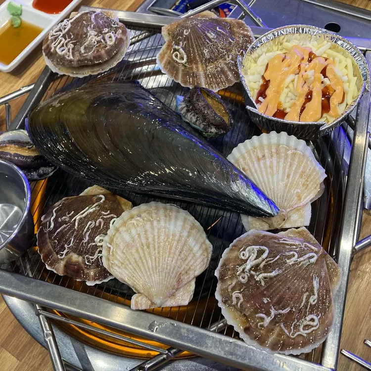 핑크고래 대표 사진