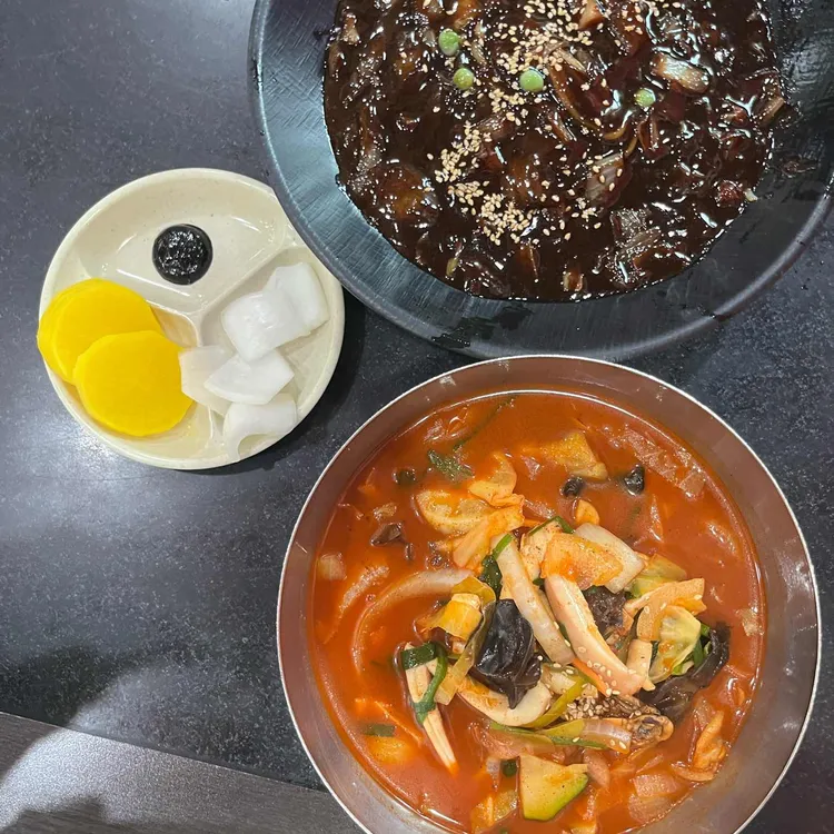 명성각 대표 사진
