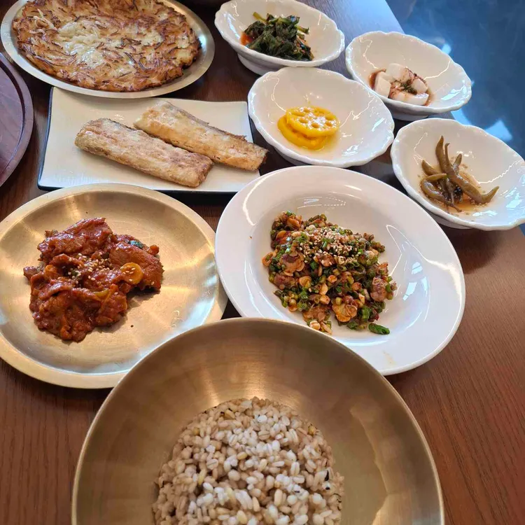 봄이보리밥 대표 사진