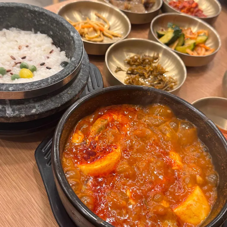 완뚝순두부 대표 사진