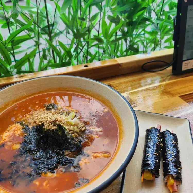 엄마손장칼국수 - 속초 장칼국수, 황태장칼국수 맛집 | 다이닝코드, 빅데이터 맛집검색