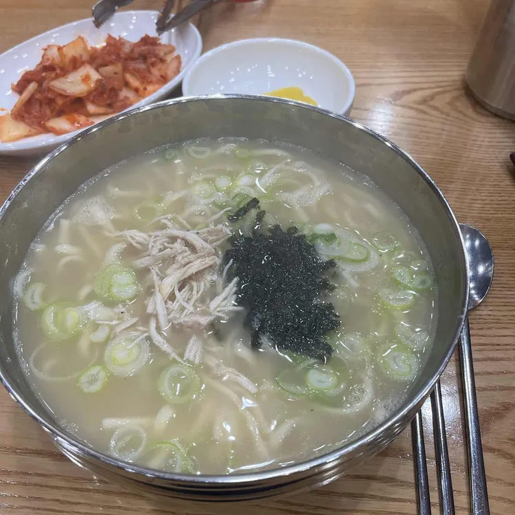 락빈칼국수 대표 사진