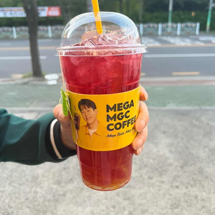 메가커피 대표 사진