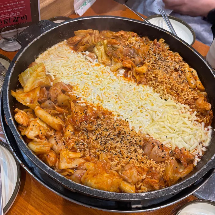 장인닭갈비 사진