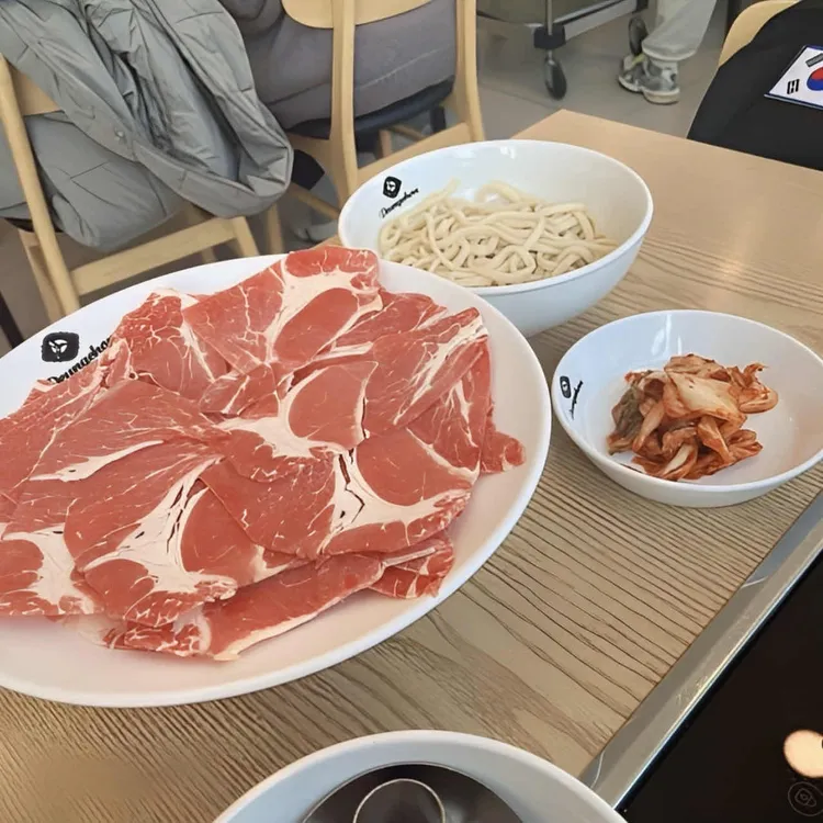 등촌샤브칼국수 대표 사진