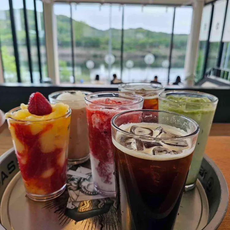 파스쿠찌 대표 사진