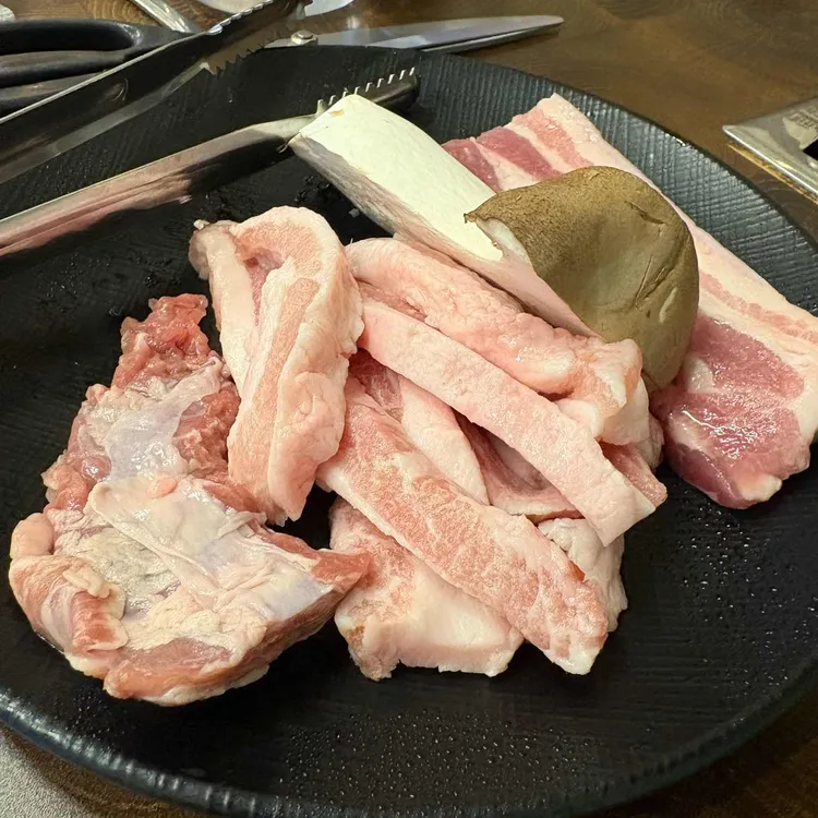 신깡통뒷고기 대표 사진