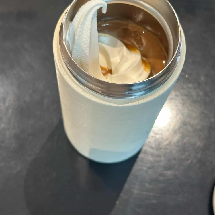 폴바셋 대표 사진