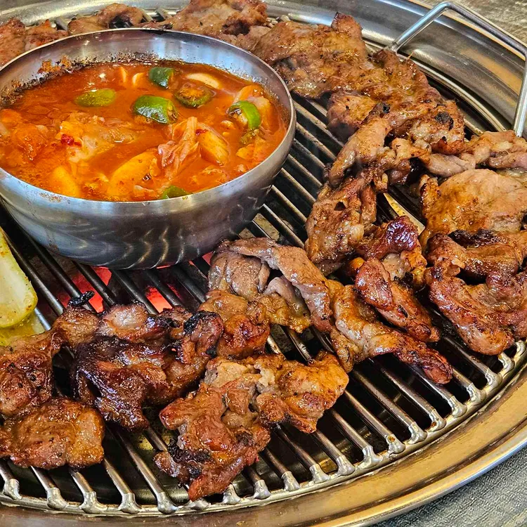 신대박부속구이 본점 - 청주 돼지부속, 막창구이 맛집 | 다이닝코드, 빅데이터 맛집검색