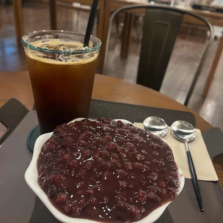 카페홍두 대표 사진