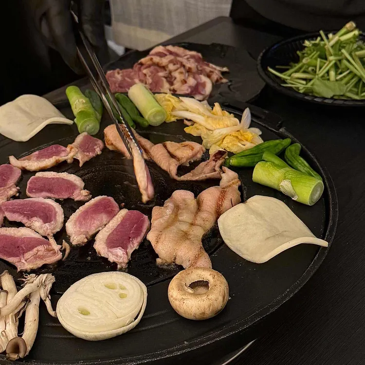 백압관 대표 사진