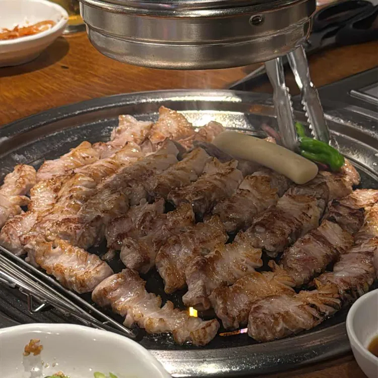 고기굽는남자 사진 1