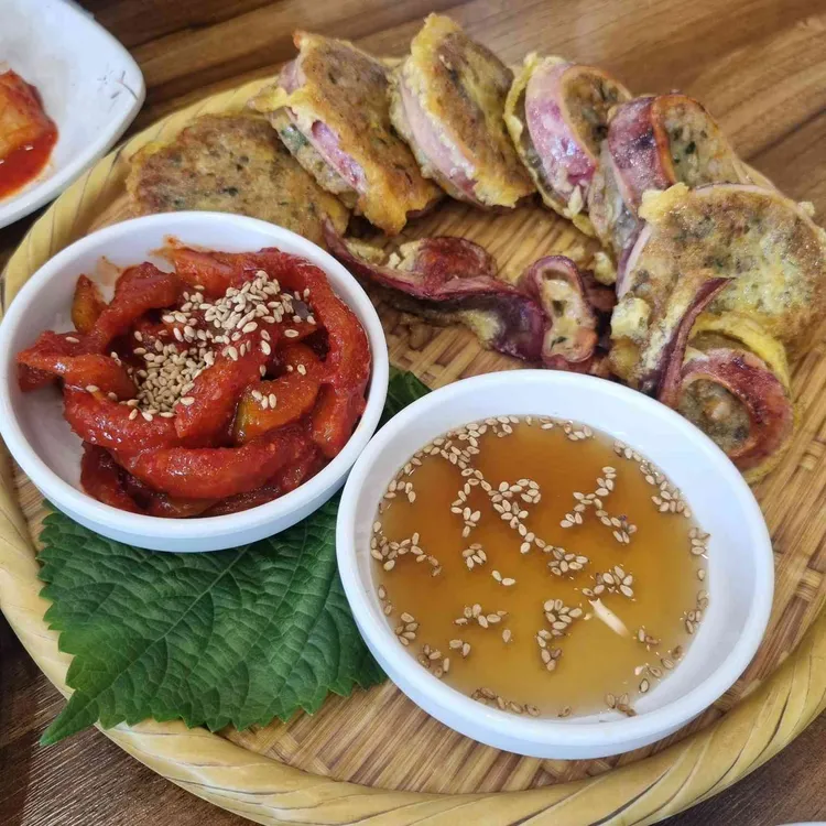 강릉엄지네꼬막집 대표 사진