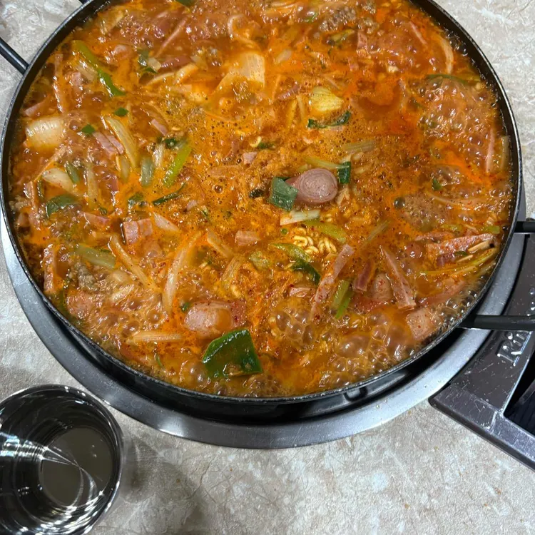 송탄부대찌개 사진 1
