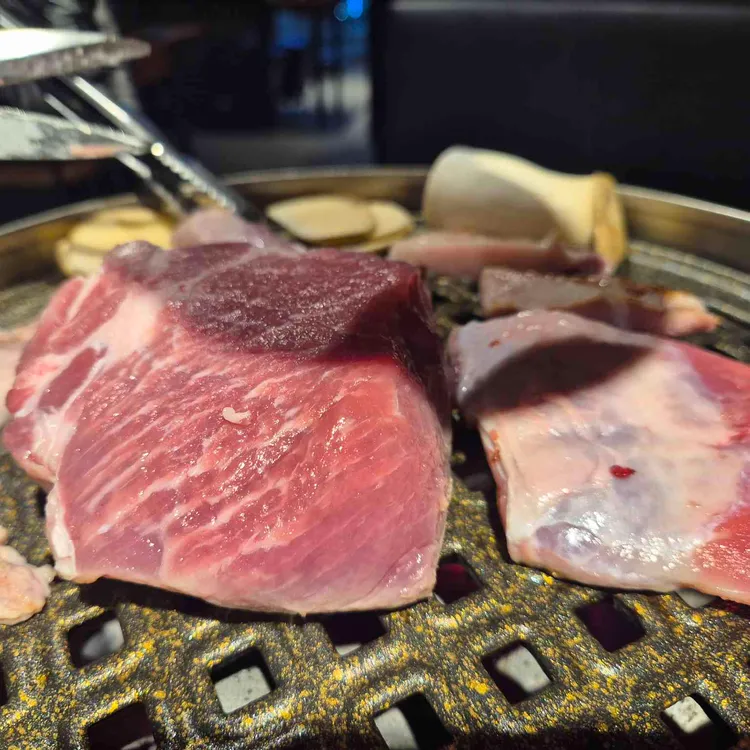 명일돈 대표 사진