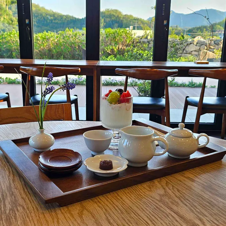 이한영차문화원 대표 사진