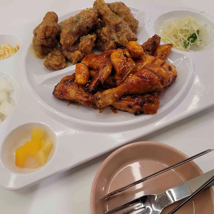 투홀릭치킨 대표 사진