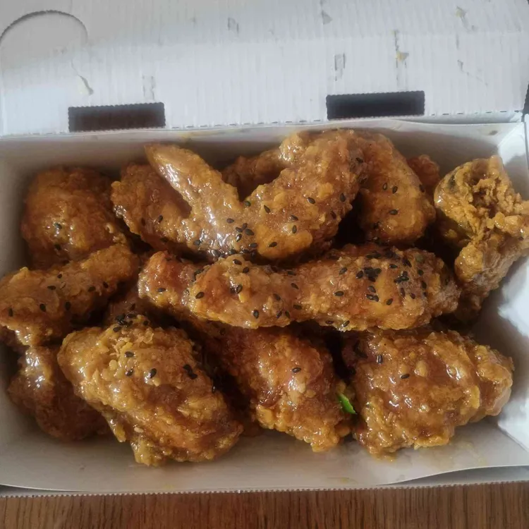 자담치킨 대표 사진