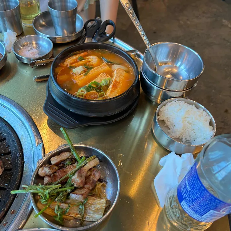 바다를본돼지 사진 2