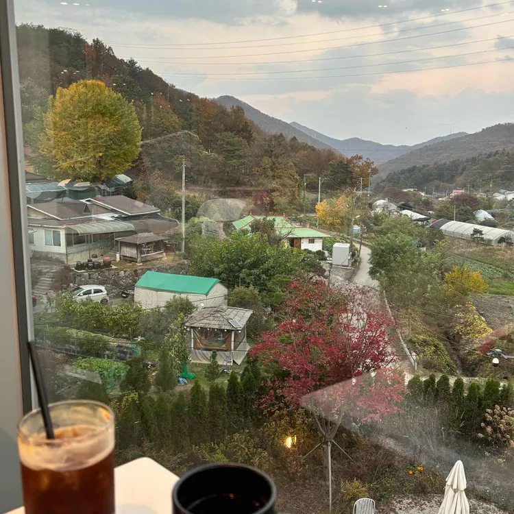 카페 숨 대표 사진