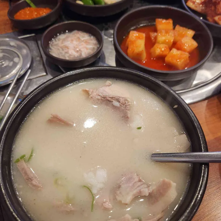 국봉수백진국 대표 사진