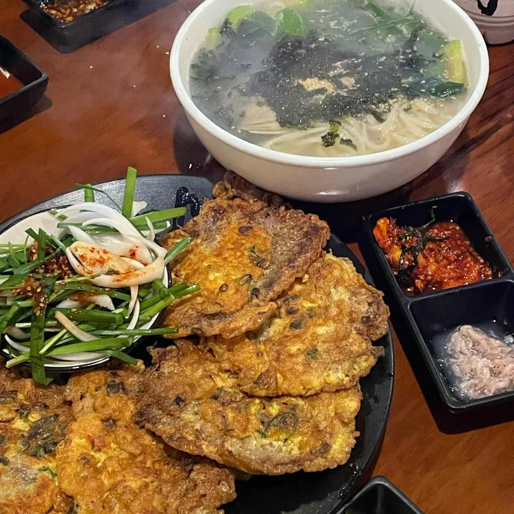 신사옥 대표 사진