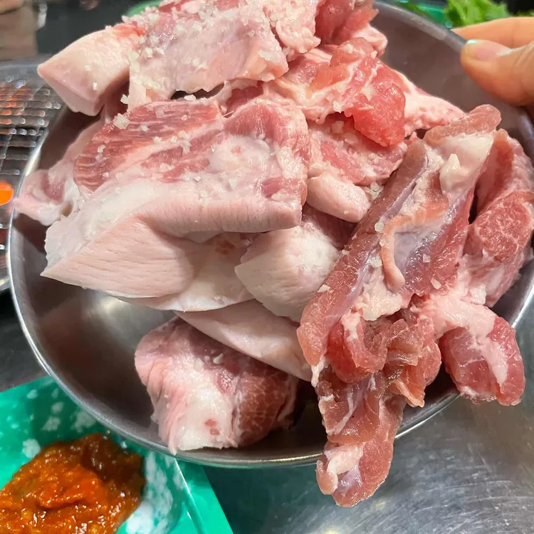 연탄구이와소주한잔 대표 사진