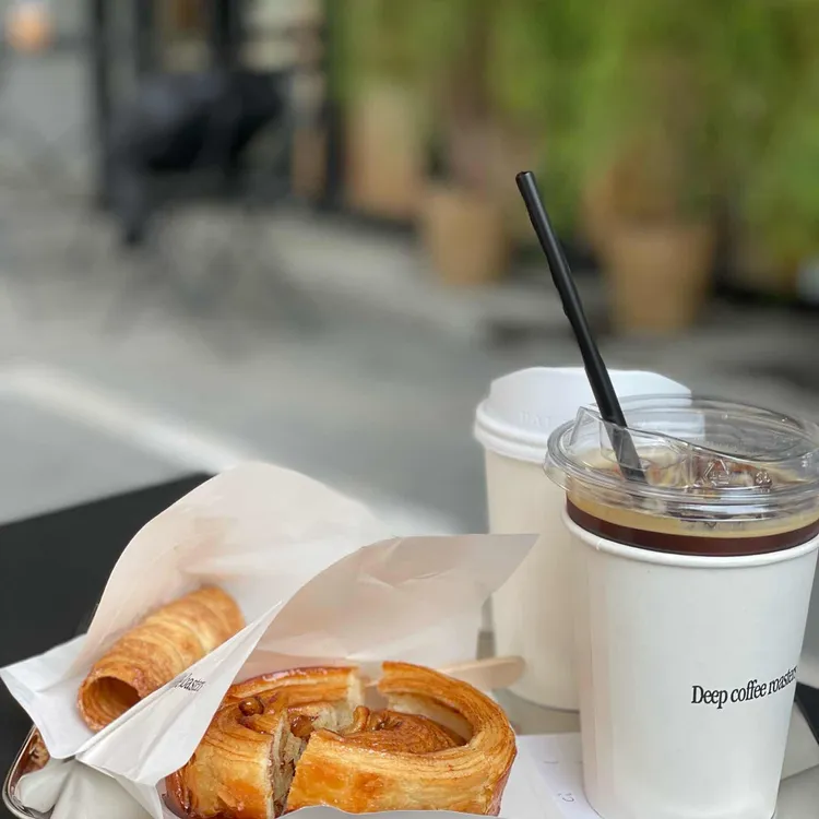 딥커피로스터스 사진