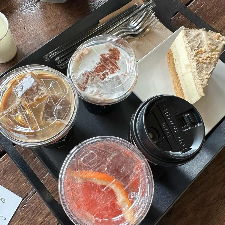 카페 대너리스 사진