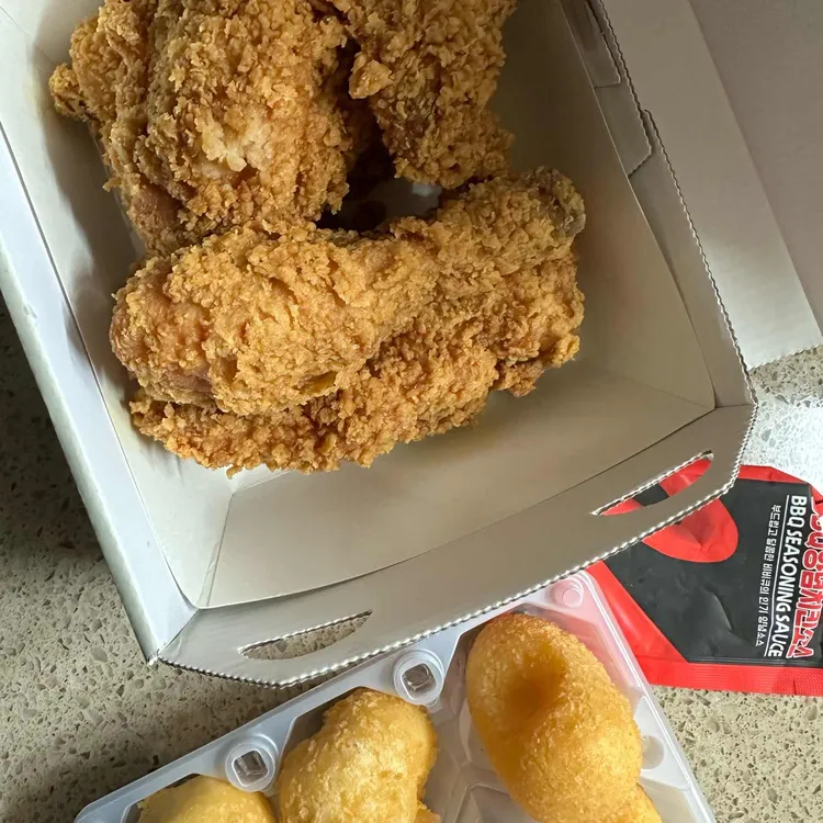 BBQ치킨 대표 사진