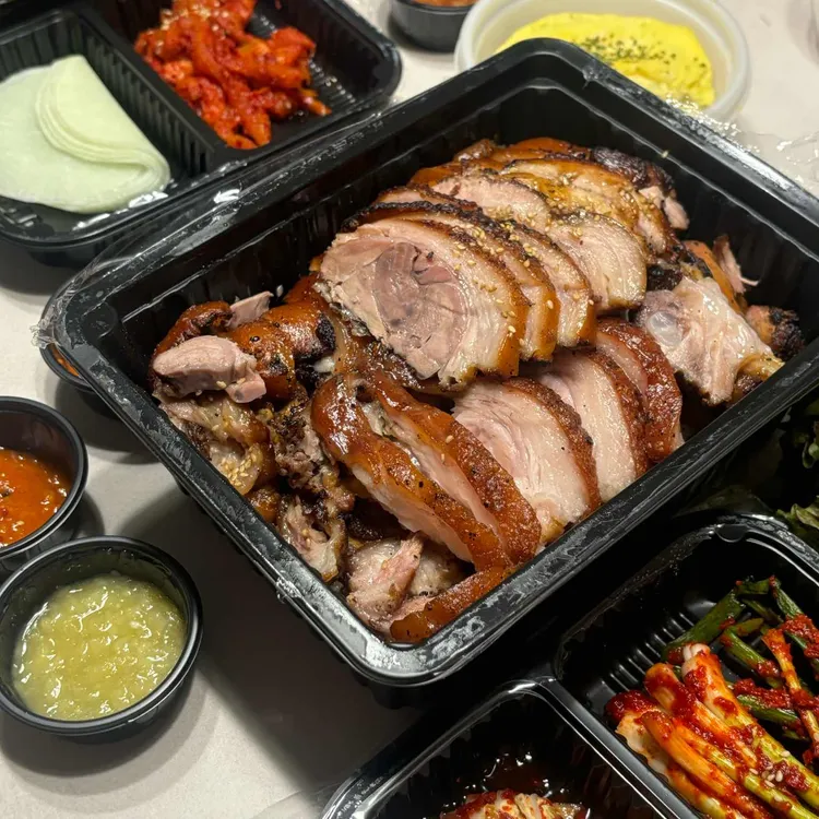 촌놈족발 대표 사진