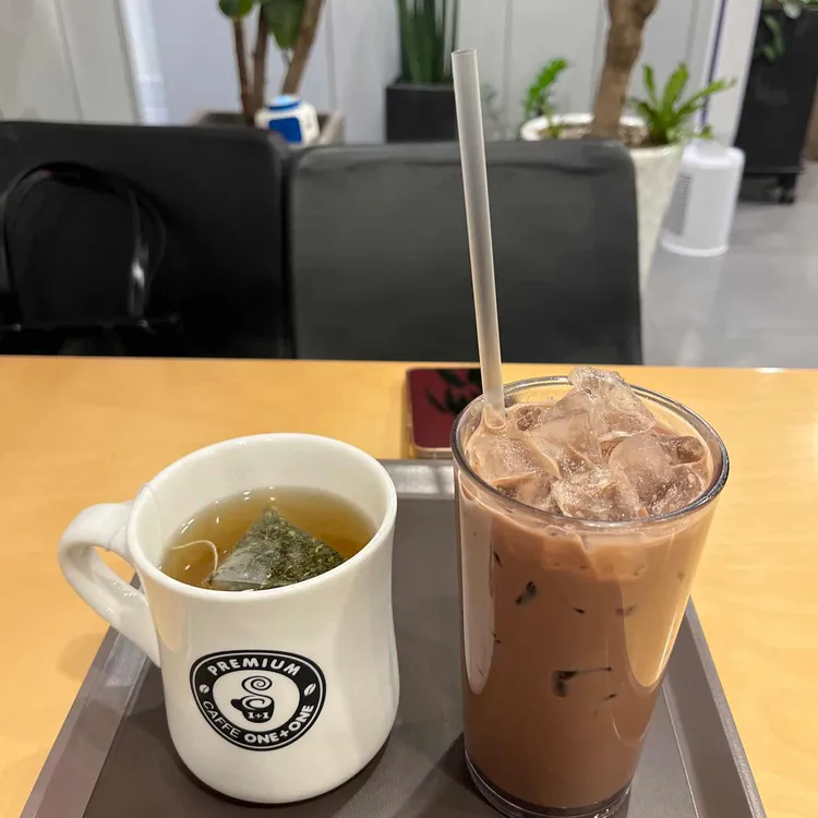 카페원플러스원 대표 사진