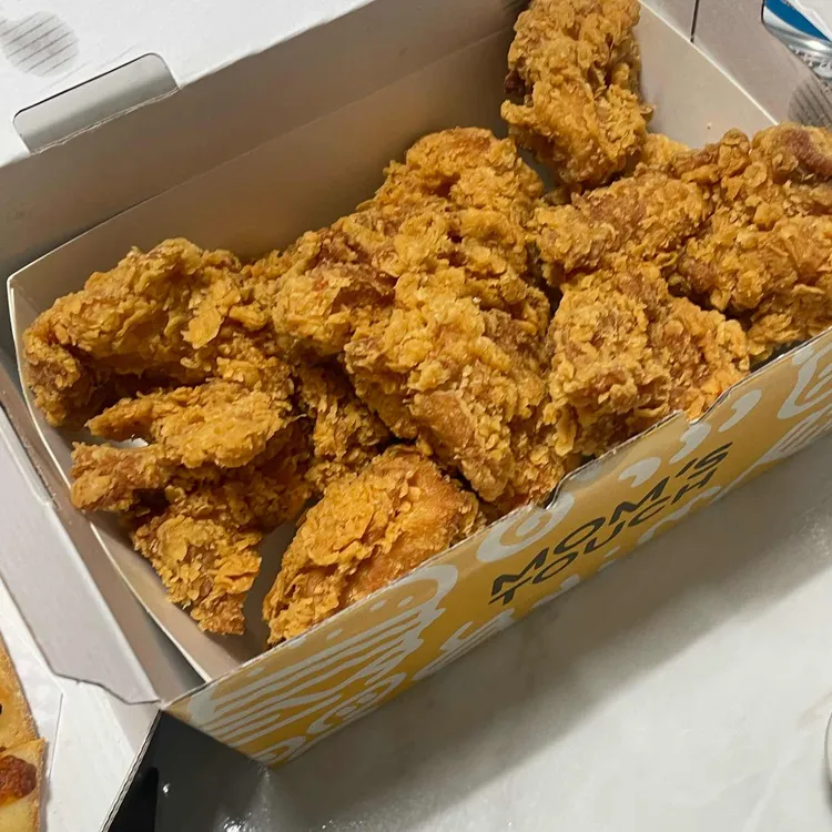 맘스터치 피자앤치킨 대표 사진