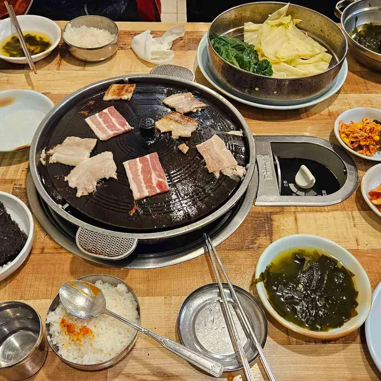 망우 찜쌈밥 대표 사진