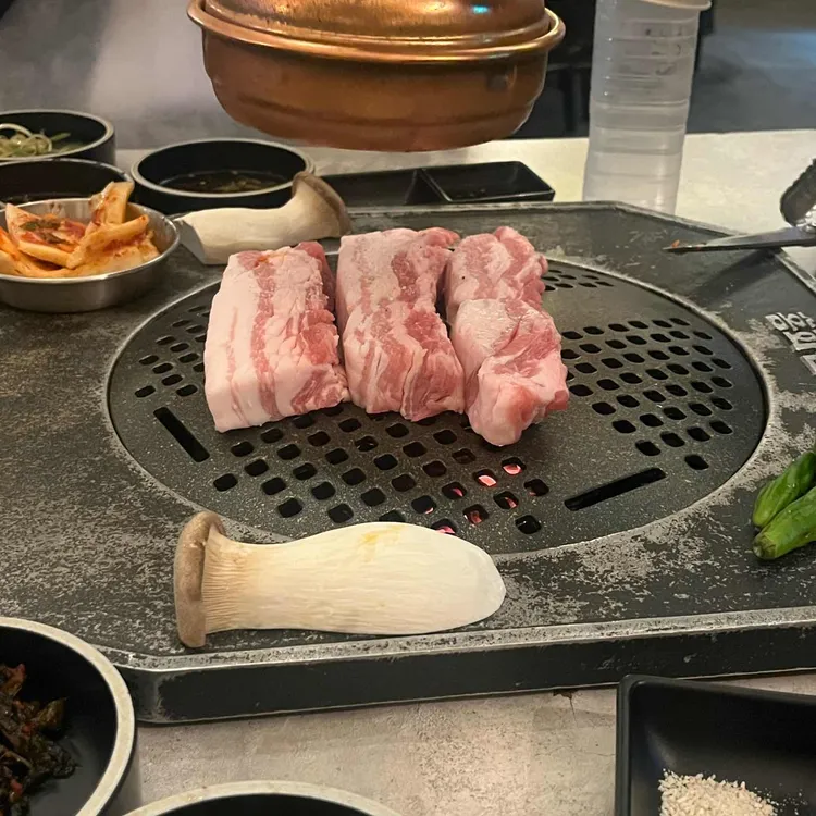 홍화돈 대표 사진