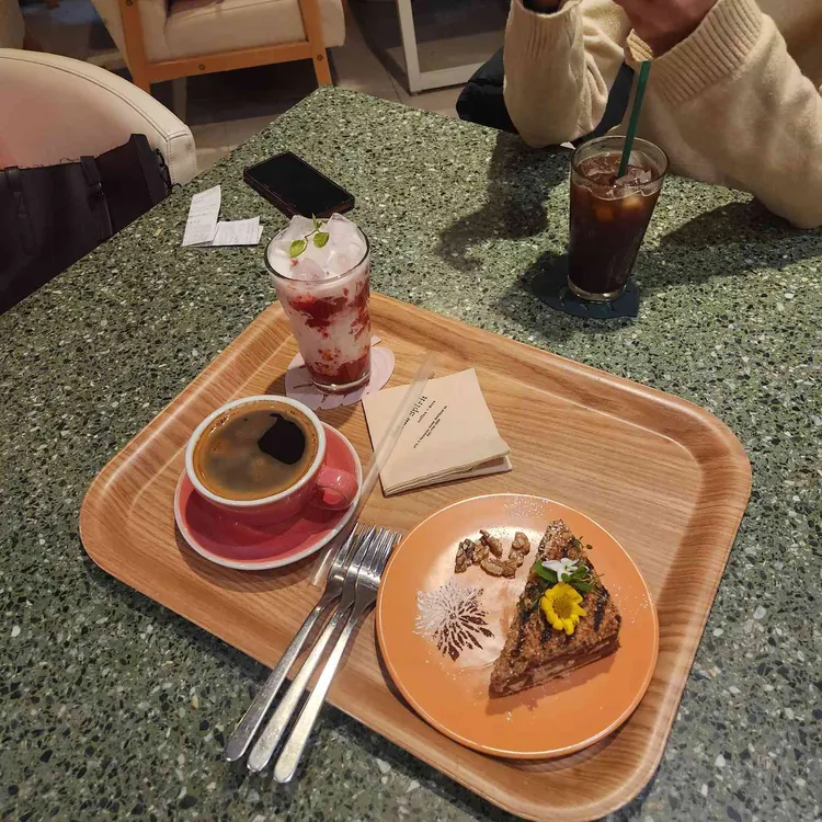 어반스피릿 대표 사진