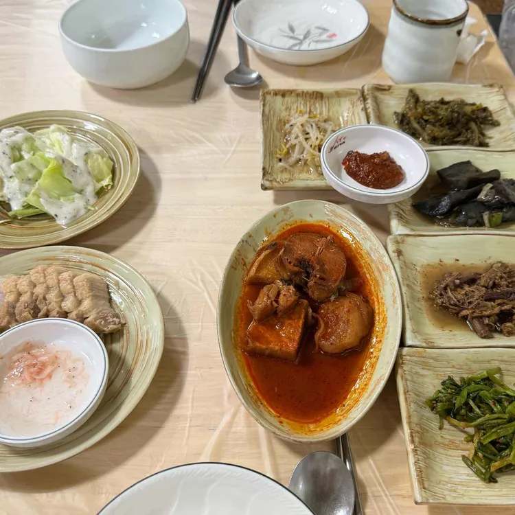 황금뜰 한정식 대표 사진