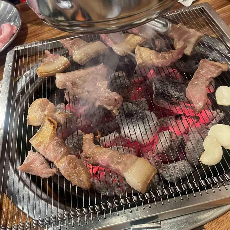 빼돌린뒷고기 사진 1